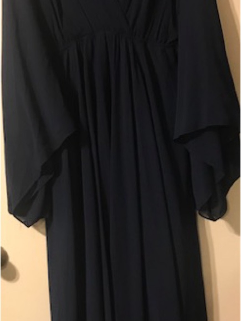 Elegant Black V-Neck Flowy Women's Dress